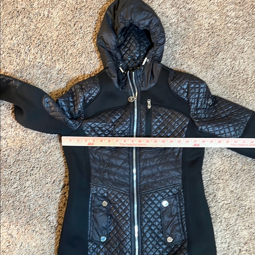 MICHAEL KORS Women's Black Mixed Media Coat Hooded Quilt Jacket Silver
Logo Sz S - Picture 15 of 16